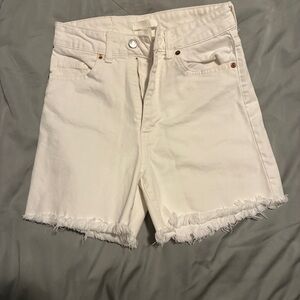 H&M White Frayed Hem Jean Shorts